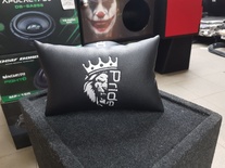 Подголовник (подушка) Pride Car Audio Лев